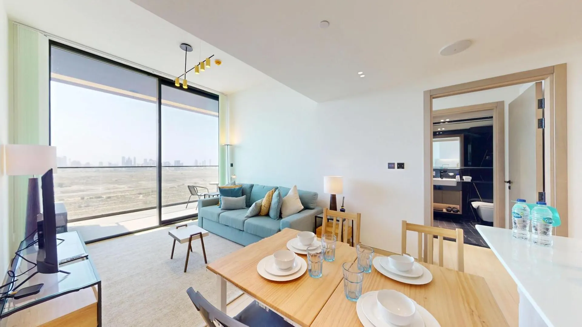 Fam Living Cozy Urban Home At Jvc With Quick Access To Miracle Garden Dubaj